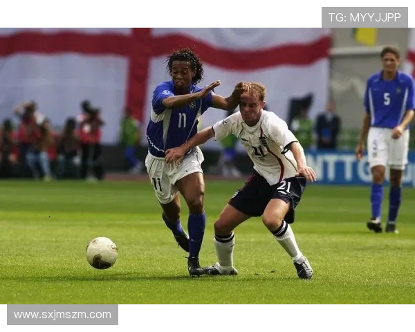 巴西与英格兰精彩对决央视全程直播回顾与赛后分析